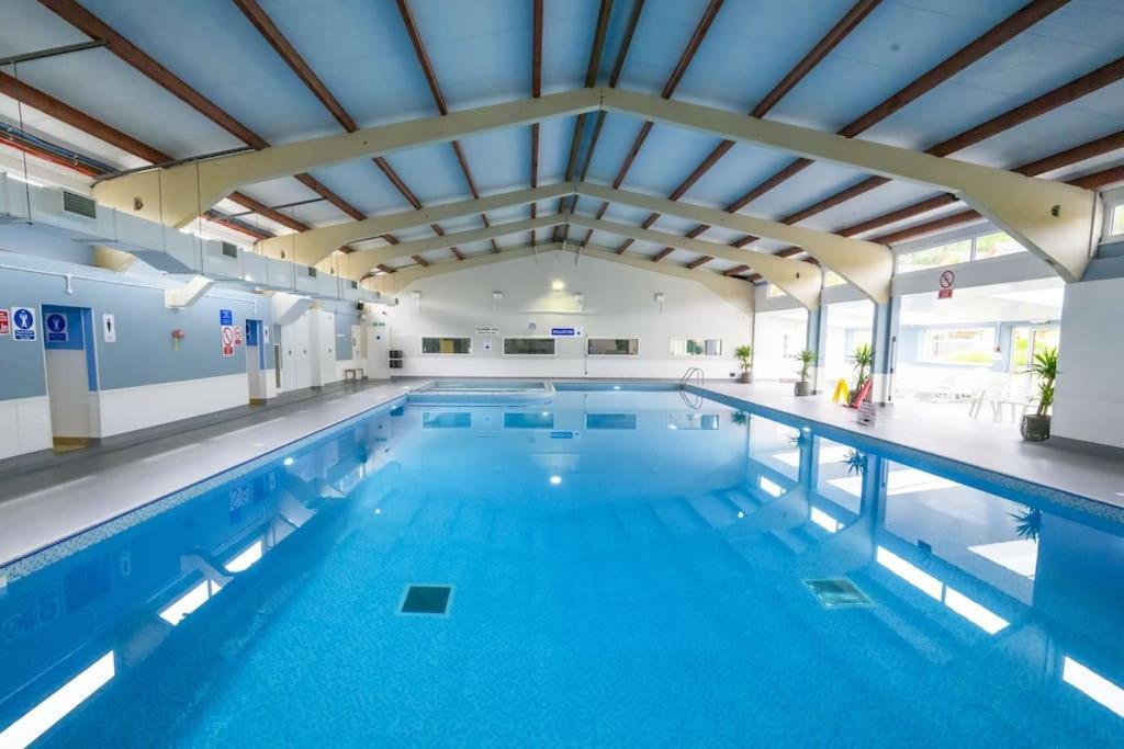 Wow! Amazing Sea Views At Coastal Chalet In Kingsdown Park With Pool No 40 Villa Bagian luar foto